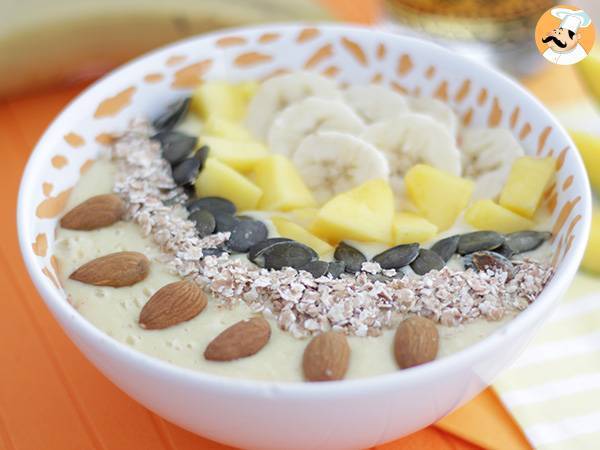 Smoothie bowl med mango og banan