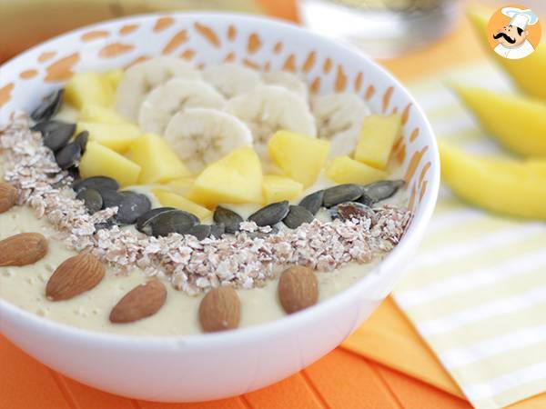 Smoothie bowl med mango og banan - foto 3