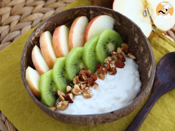 Snack med kokos, æble, kiwi og hasselnøddeyoghurt - foto 3