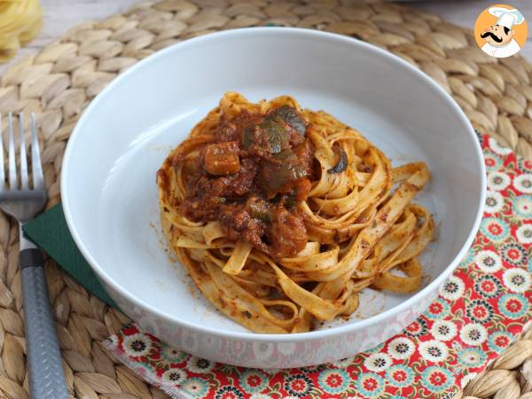 Tagliatelle med courgette-ragout, en vegetarisk forret, som alle elsker!