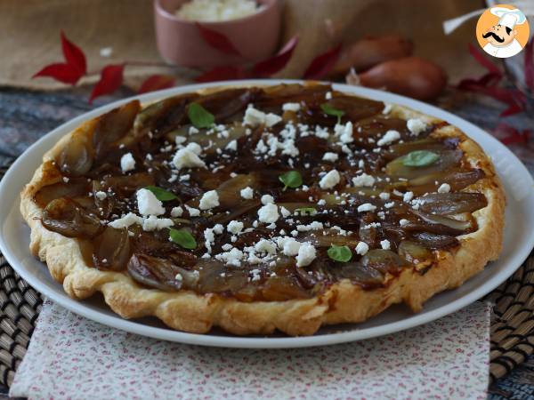 Tarte tatin med skalotteløg og feta, den uimodståelige salte version!