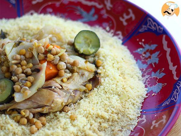 Traditionel marokkansk couscous med kylling