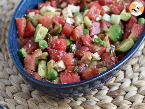 Vandmelon-, feta-, avocado- og agurkesalat: ekstra frisk! - foto 2