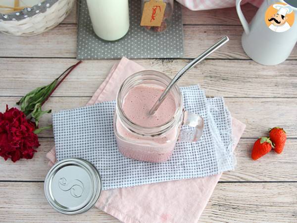 Vegansk milkshake med røde frugter - foto 5