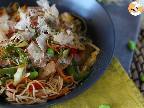 Yakisoba, wokede nudler med grøntsager - foto 2